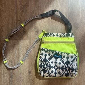 Kavu crossbody purse